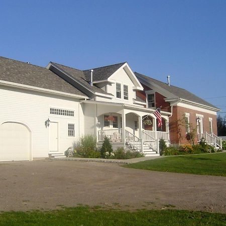 Dodds Brick House Bed & Breakfast North Hero Экстерьер фото