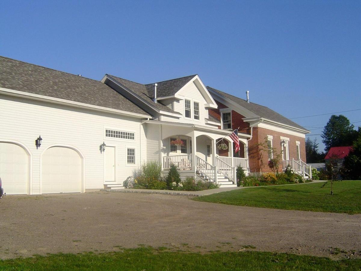 Dodds Brick House Bed & Breakfast North Hero Экстерьер фото