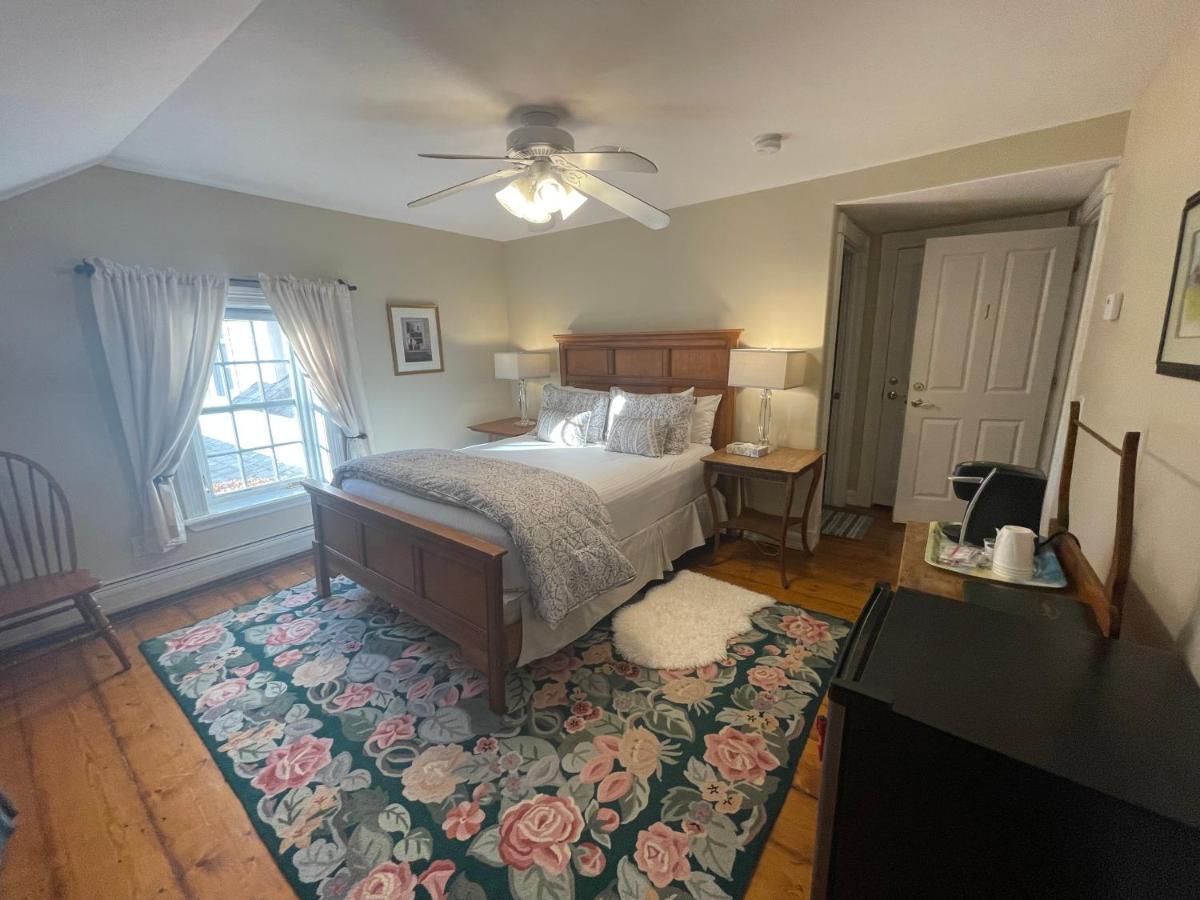 Dodds Brick House Bed & Breakfast North Hero Экстерьер фото