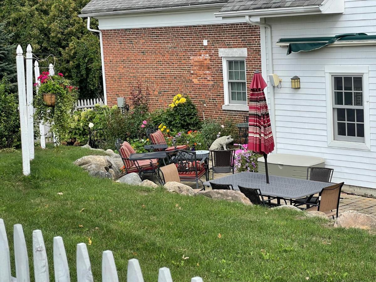 Dodds Brick House Bed & Breakfast North Hero Экстерьер фото