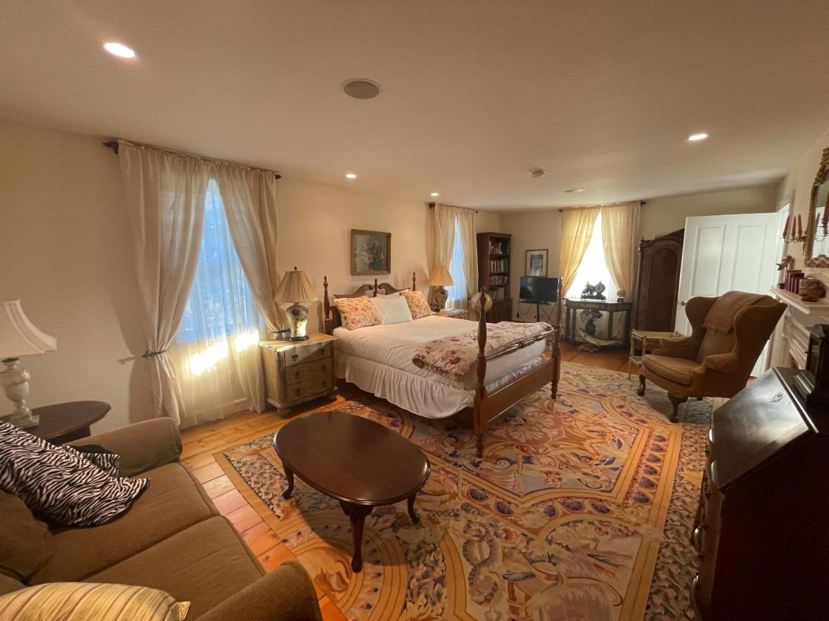 Dodds Brick House Bed & Breakfast North Hero Экстерьер фото